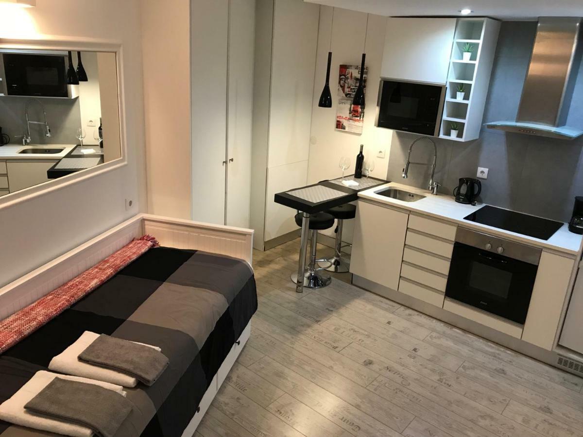 Studio In Center Of Lisbon Luaran gambar
