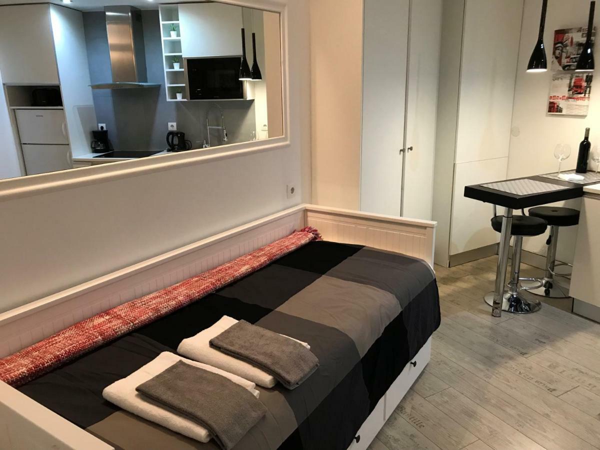 Studio In Center Of Lisbon Luaran gambar